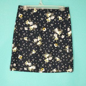 Ann Taylor Loft A-Line Black Floral Skirt Exposed Back Zipper Size 0